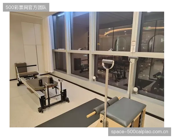 除了提供一张床，我们的应急避难场馆是否考虑过独立的祈祷室、儿童活动区与心理咨询角？